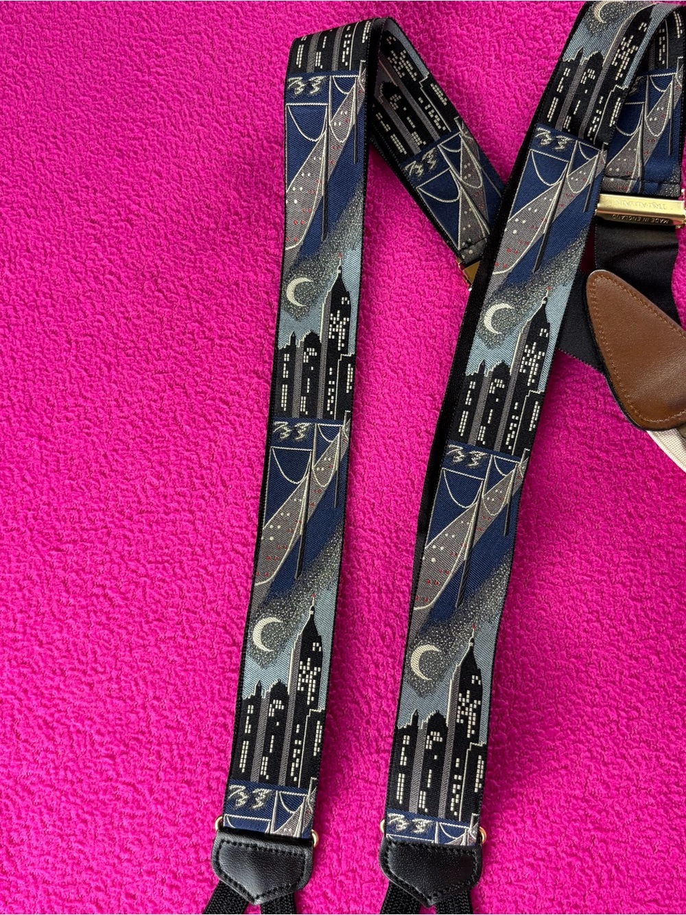 Vintage 90s TRAFALGAR Premium Silk Suspenders Made in England City Skyline - Picture 7 of 9